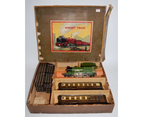 Hornby 1935 E320 LNER lighter green special Pullman set comprising 20V AC 4-4-2 "Flying Scotsman" No.4472 with 6 wheel LNER t