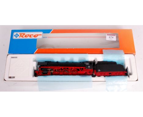 A Roco 69210 H0 DB black class BR 01 4-6-2 engine and tender, DCC fitted (NM-BNM)