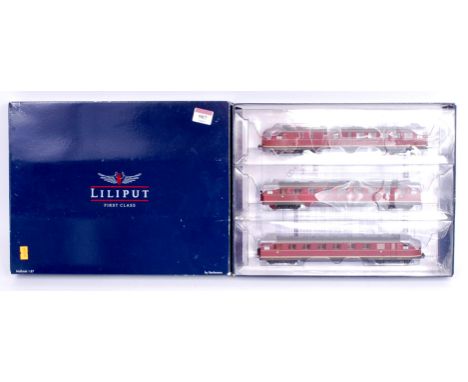 A Liliput by Bachmann H0 3 car DB maroon VT06 diesel electric railcar with instructions DCC ready (NM-BG)