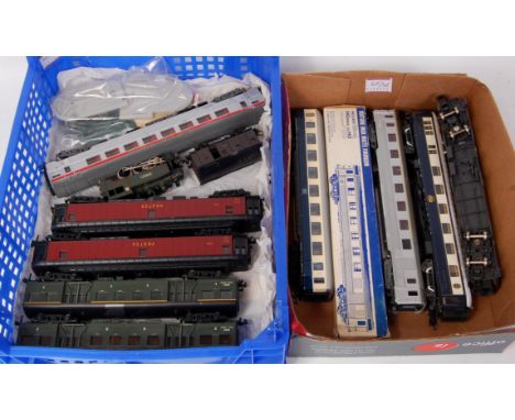 7 Hornby Acho French coaches mixed liveries including 2 Postes vans, four wheel Fourgon damage to roof, 0-6-0 tank engine bod