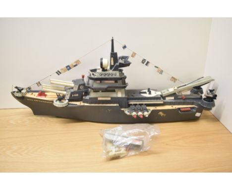 A Deluxe Reading Corp, Elizabethport, N.J, USA, Battery Operated Plastic Scale Model, USS Battlewagon B400, some pieces loose