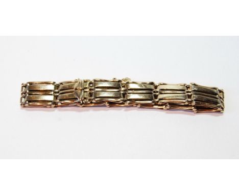 Gold bracelet of broad and narrow gate pattern, probably 9ct. Condition Report 18g
