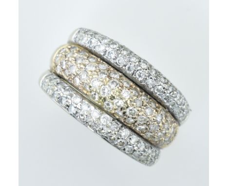 Reizender Brillant-Ring à trois couleurs. Pavéfassung. 18 ct. GG/WG(RG