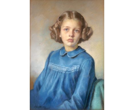 Portraitist des 20. Jh. Unleserlich sign. 1942 dat. Halbfigürliches Portrait eines blonden Mädchens im blauen Kleid. Pastell.