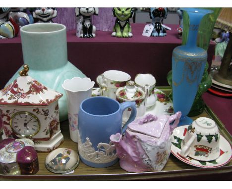 Clews Chameleon Vase, Masons 'Mandelay Red' Clock, Dudson tankard, Royal Albert 'Old Country Roses', other ceramics, glass wa