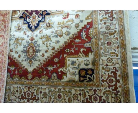 A Heriz carpet 2.8x2.0m 