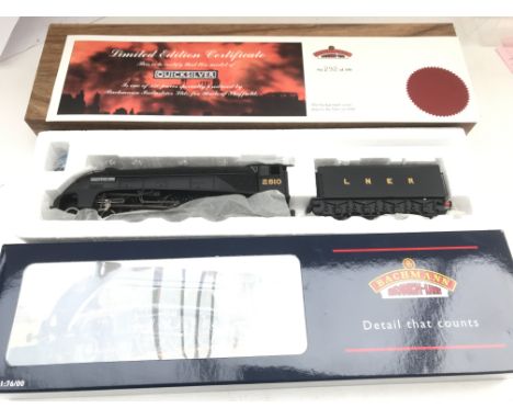 A Boxed Bachmann 00 Gauge Limited Edition Class A4 No. 2510 QuickSilver Locomotive #31-962 With Certificate.