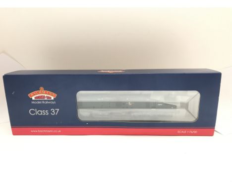 A Boxed Bachmann 00 Gauge Class 37/0 Diesel D6712 BR Green Weathered. #32-776Y.