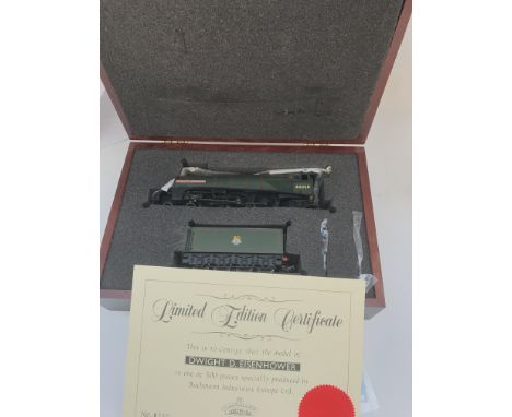 A Bachmann 00 Gauge Dwight D Eisenhower in Presentation Case.