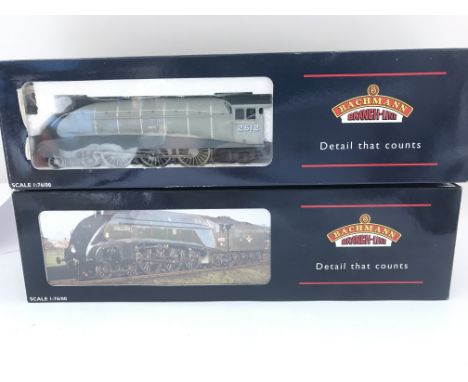 2 X Boxed Bachmann 00 Gauge Locomotives. A A4 60007 Sir Nigel BR Lined Green #31-954A And a A4 2512 Silver Fox Liner Silver G