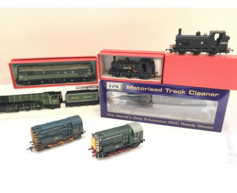 A Collection of 00 Gauge Locomotives including Bachmann. Dapol Hornby.