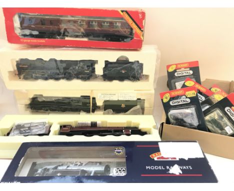 A Collection of Partly Boxed 00 Gauge Locomotives Digital Decoders. Includes a Bachmann Fairborn Tank 42073(Part of Cylinder 
