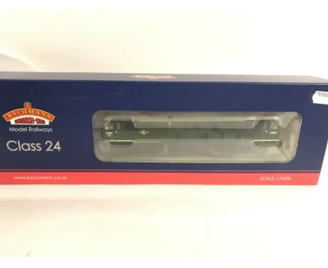 A Boxed Bachmann Class 24 D5061 BR Green Loco. #32-430B. DCC.