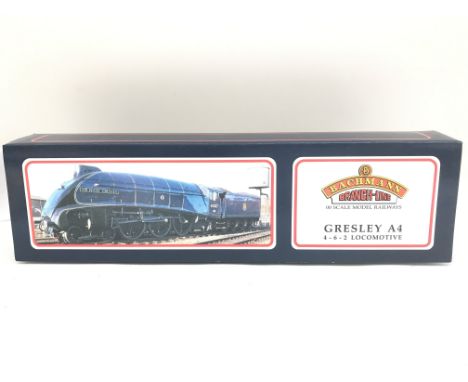 A Boxed Bachmann 00 Gauge A4 60009 Sir Nigel Gresley B.R. Blue Early Emblem #31-954.