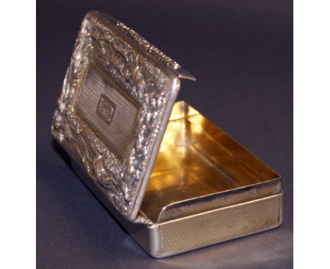 Georgian hallmarked silver snuff box, inscribed to the underside of the lid and having repoussé detail of a hunting scene to 