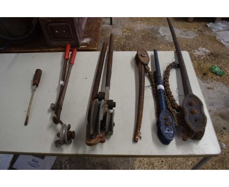 Mixed quantity of pipe benders and chain wrenchers