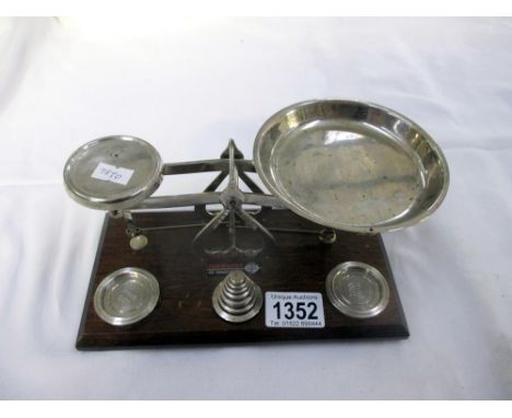 A Johnsons set of postal scales with weights