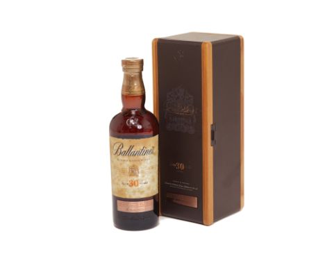 BALLANTINE'S 30 YEAR OLD BLENDED SCOTCH WHISKY
70cl, Sealed and in presentation box
Condition: No obvious condition issues