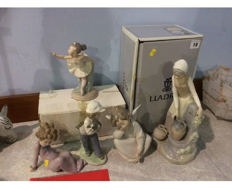 Various Lladro and Nao figures