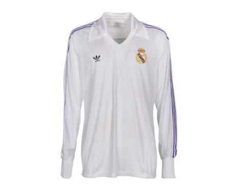 Real Madrid Club de Fútbol  - Season 1982-1983  - Home match shirt, Adidas, long sleeves, no size indicated. On the front: ap
