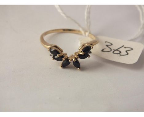9ct sapphire wishbone ring  approx size Q 1.8g inc       