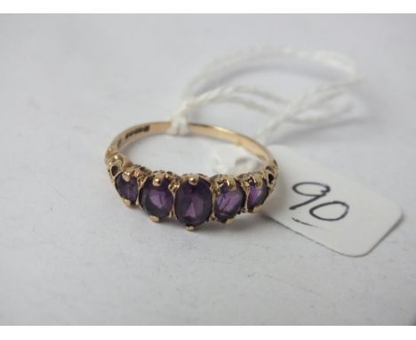 9ct amethyst five stone ring  approx size P        