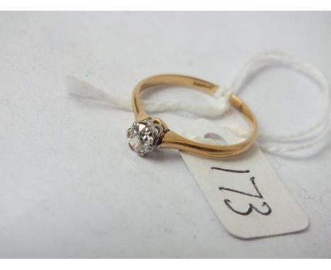 18ct gold solitaire diamond ring  approx size  Q        