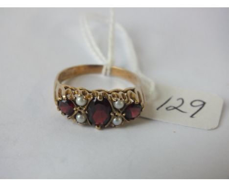 9ct garnet and pearl 7 stone ring approx size R    