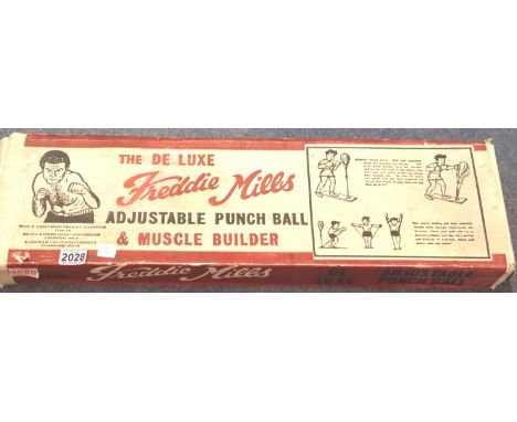 The Deluxe Freddie Mills adjustable punch ball, boxed. P&amp;P Group 3 (£25+VAT for the first lot and £5+VAT for subsequent l