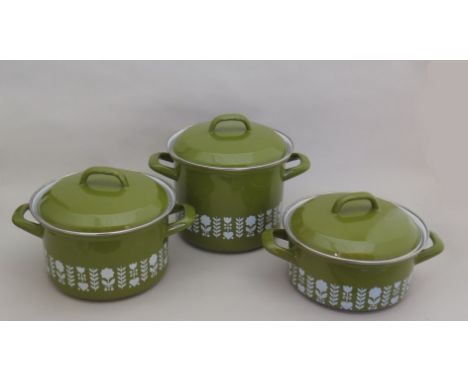 Three West German "E" enamel lidded casserole pots in graduated sizes