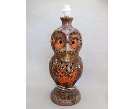 A ceramic lamp in the form of an owl, 60cm high