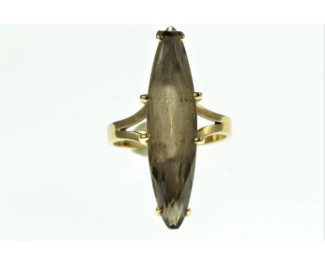 9ct gold & smokey quartz ring, size M1/2, 3.66 grams 