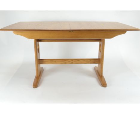 Ercol Windsor ash extendable dining table, 150cm length unextended 