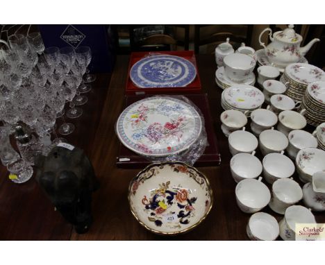 A Mason ironstone "Mandalay" pattern fruit bowl; a Royal Grafton porcelain cake stand; and a Spode cake stand 