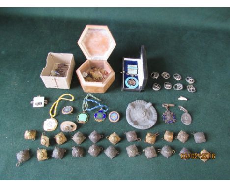 Collection of 22 Order of the Thistle Regiment brass buttons, 8 white metal buckles and assorted enamel badges to include a s