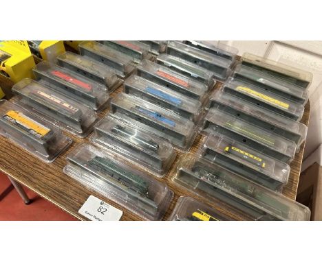 A collection of twenty-four boxed scale model trains  / All lots are located at Gower Reclamation, Unit 17b, Crofty Industria