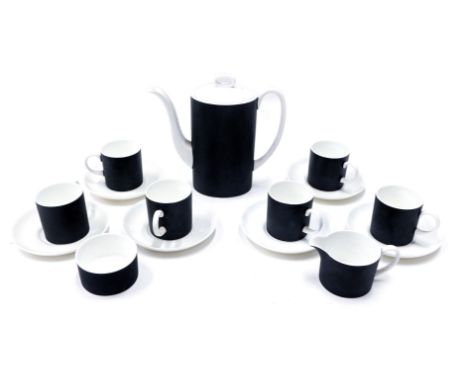 A Wedgwood Susie Cooper Contrast pattern part coffee service, to include coffee pot, 21cm high, six coffee cans, six saucers,