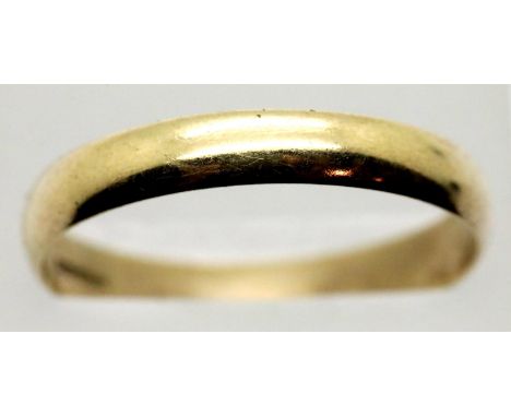 9ct gold wedding band, size X/Y, 2.3g. P&amp;P Group 1 (£14+VAT for the first lot and £1+VAT for subsequent lots) 