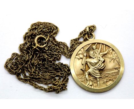 9ct gold St Christopher medal on a 9ct gold chain, 6.4g. P&amp;P Group 1 (£14+VAT for the first lot and £1+VAT for subsequent