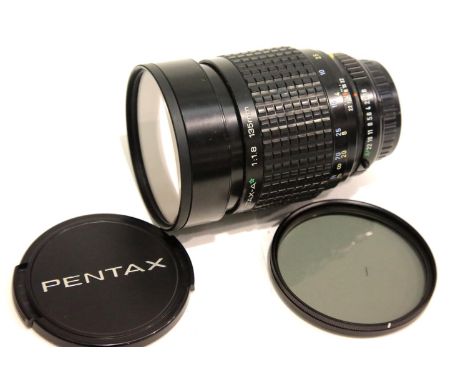 Cased SMC Pentax A* 1:1.8 135 mm lens. P&amp;P Group 1 (£14+VAT for the first lot and £1+VAT for subsequent lots) 