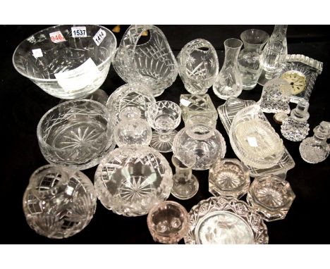 Large amount of crystal including bowls, baskets, vases, clocks etc. Not available for in-house P&PCondition Report: All elec