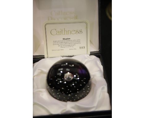 Boxed Caithness limited edition paperweight Illusion 809/100. P&amp;P Group 1 (£14+VAT for the first lot and £1+VAT for subse