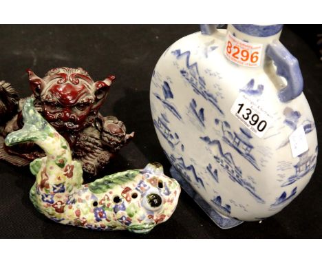Three Chinese items, fish moon flask and Fo dog. P&amp;P Group 2 (£18+VAT for the first lot and £3+VAT for subsequent lots) 