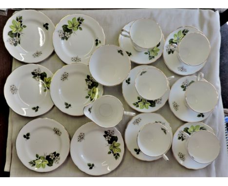 Grosvenor-Bone China test set for (6), made in England, Jackson and Gosling Ltd, very pretty set good condition.