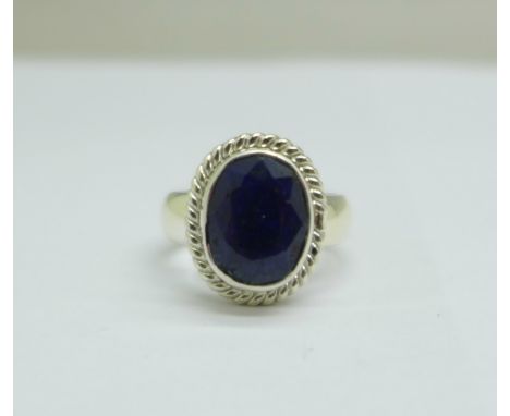 A 925 silver and sapphire ring, 4ct stone, K/L 