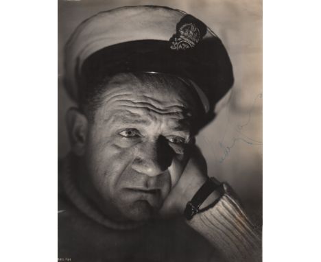 JAMES SID: (1913-1976) South African-born English Comedy Actor, star of Carry On films. Vintage signed 7 x 9 photograph of Ja