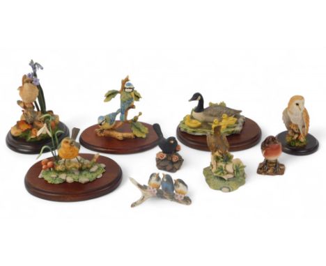 A group of Border Fine Arts and other bird figure groups, to include Wildlife Animals from the Chiltern Collection Canada goo