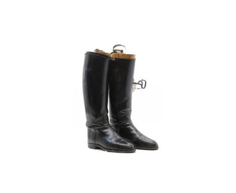A pair of black leather ladies' hunting boots, size 6, with beech trees, pulls and jockey lifts or boot slips, 45cm highCondi