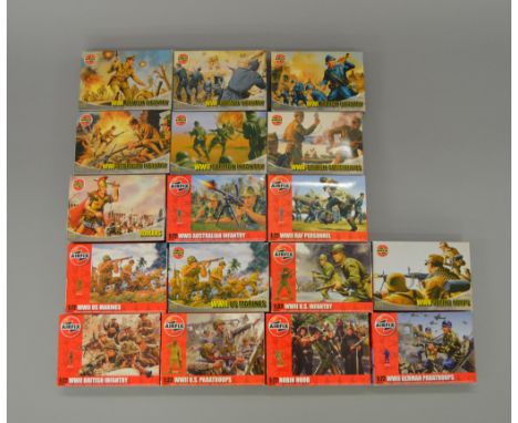 17 x Airfix plastic soldiers, mostly 1:72 scale. Boxed and appear unopened. 