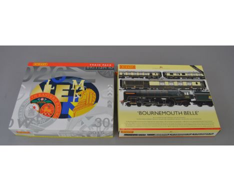 OO Gauge. Hornby. 2 x DCC ready train packs. R.2891 "Bournemouth Belle" Brittania class "Alfred the Great" with 3 Pullman coa